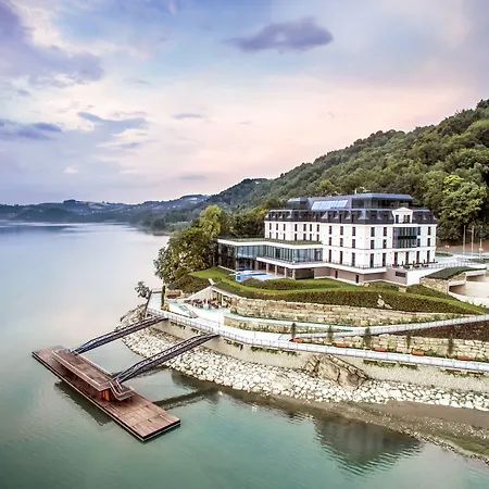 Heron Live Hotel Marina & Spa-2