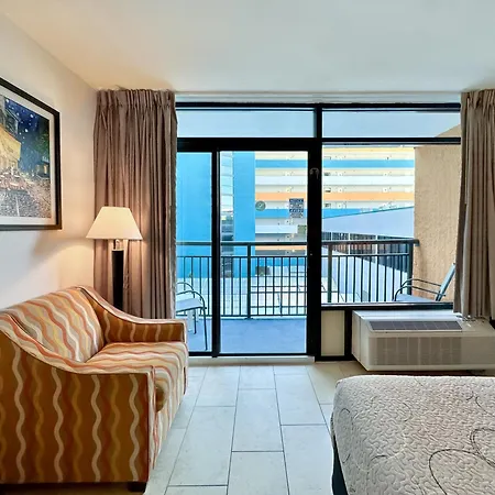 Landmark Resort-Updated Double Suite-3