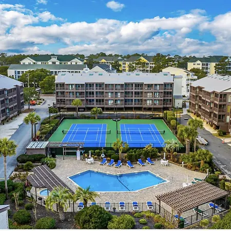 Step Into Paradise 3-Bedroom 3-Bathroom Condo Steps From The Beach-2