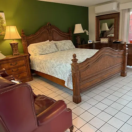 Casa Larrea Inn-2