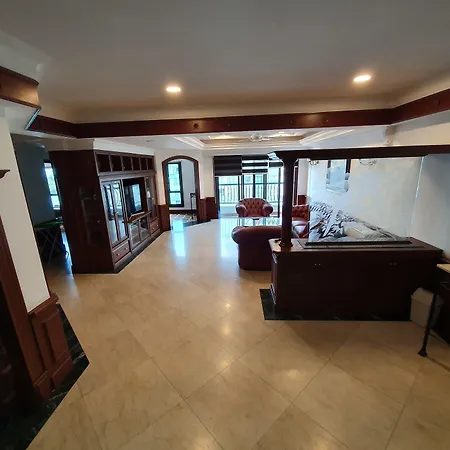 Marina Court Luxury Penthouse-3