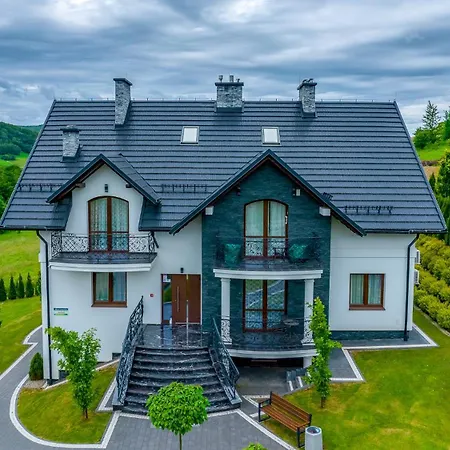 Jaworina- Apartamenty, Domki i Pokoje-2
