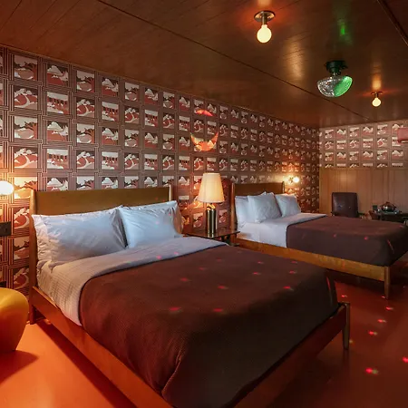 The Dive Motel And Swim Club-3