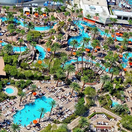 Sphere View - Signature Mgm Resort Lucky Gem Penthouse & Luxury Suites 10817-3