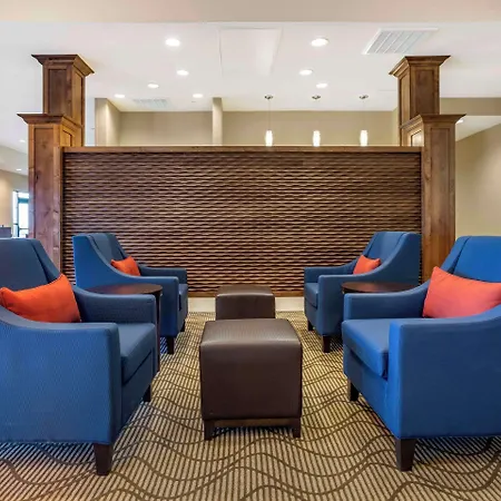 Comfort Suites Albuquerque Airport-3