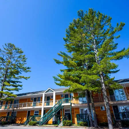 Mackinac Lodge-3