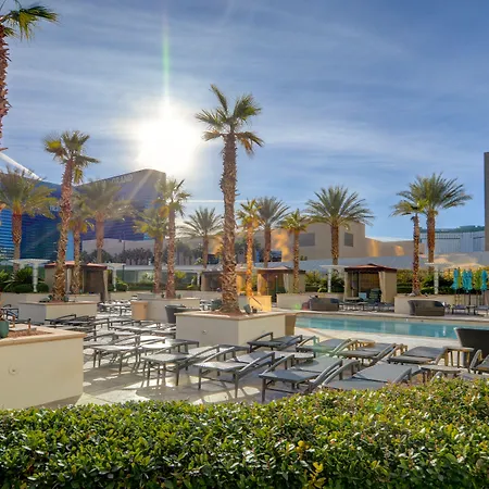 Incredible 1BD 2BTH Suite MGM Signature*Balcony View-2