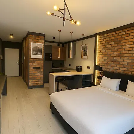 Riverside Industrial Studios - Sauna - Gym -Air-Conditioning-Spa-Fitness-3