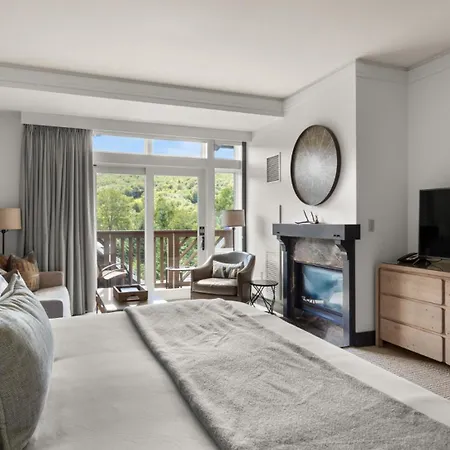 374 Lodge At Spruce Peak Ski In Ski In Ski Out King Studio By Stowe Mountain Rentals-2