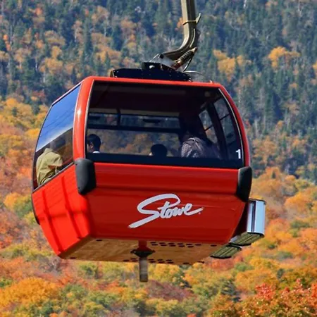 1428 Lodge At Spruce Peak Ski In Ski In Ski Out King Studio By Stowe Mountain Rentals-2