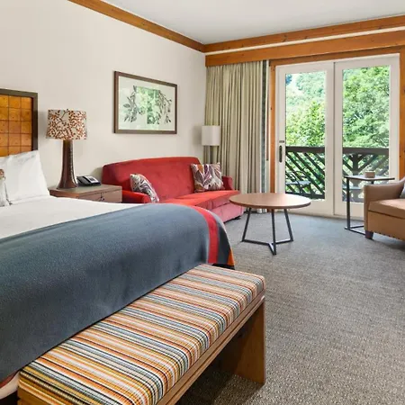 1334 Studio Spruce Peak Lodge Sleeps 4 Ski In Ski Out-3