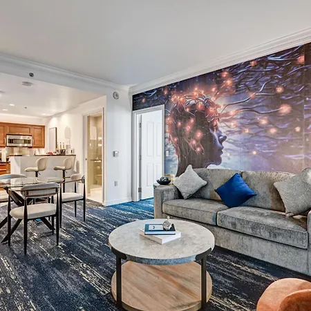 Suite Hub Lv High Floor Sphere View Mgm Signature-3