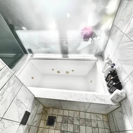 The Mountain View Suite Dreams 2Pools&Jacuzzi-3