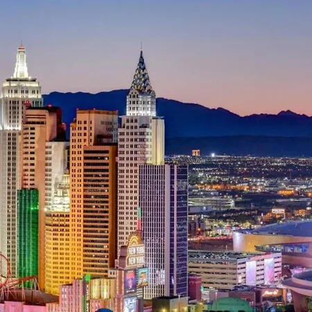 30Th Floor Strip Views Mgm Signature-3