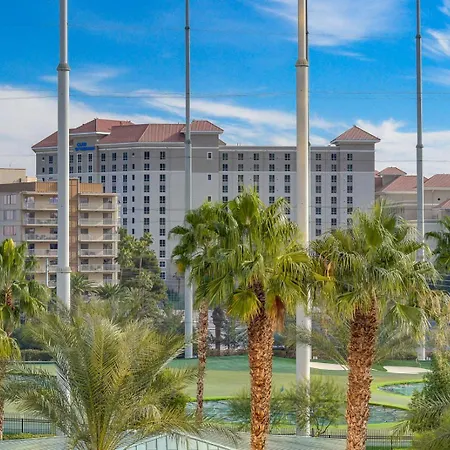 The Blue Hour Suite At Mgm Signature Tower 3 With Balcony 5 Min Walk From F1 Grandstand-2