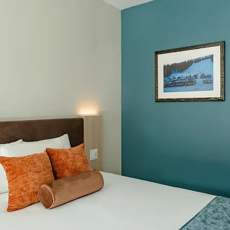 Sun & Ski Inn And Suites-3