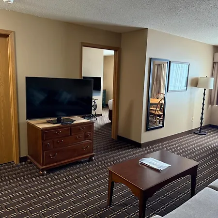 Best Western Dodgeville Inn & Suites-3