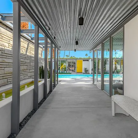 Limon Palm Springs A Luxury Boutique Hotel-2