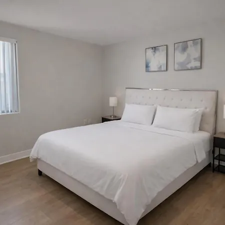 Luxury 2 Bedrooms 2 Bathrooms With Pool And Gym-2