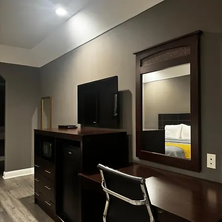 Regency Inn & Suites-3