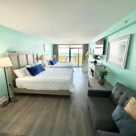 Direct Oceanfront Condos With Best Water Facilities In Landmark Resort-3