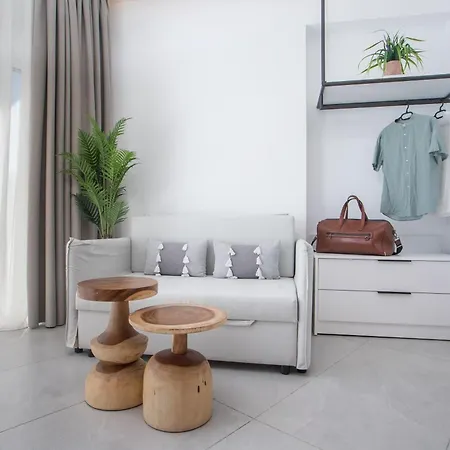 Calma Luxury Studios & Suites-2