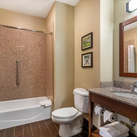 Comfort Suites - Jefferson City-3
