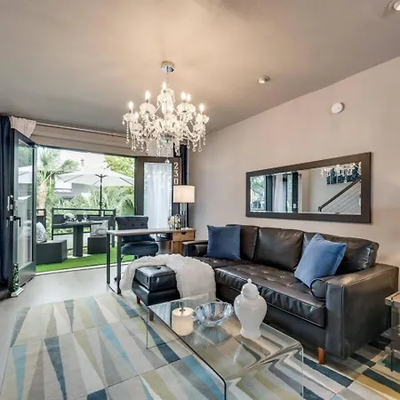 Stylish Dallas Loft Family-Ready Near Downtown-3