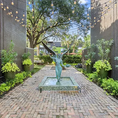 Stylish Dallas Loft Family-Ready Near Downtown-2