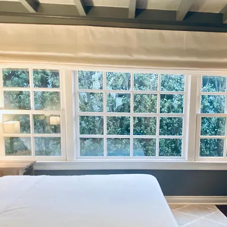 Delux Private Rooms At The Villa With Heated Pool-3