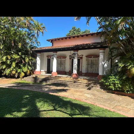 Oasis Colonial-2