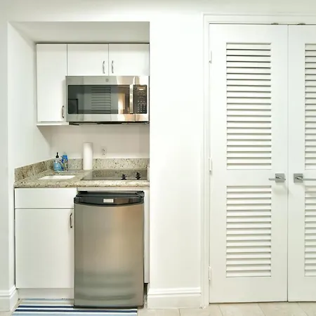 Luxury Studio At The Ritz-Carlton Key Biscayne-3