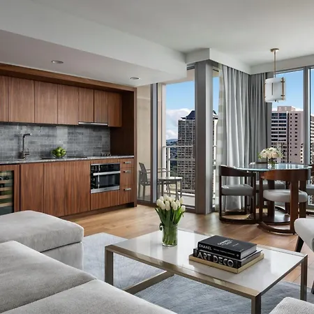 The Ritz-Carlton Residences, Waikiki Beach Hotel-3