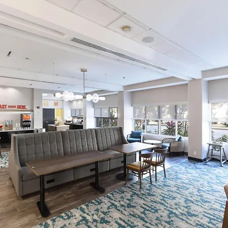 Hampton Inn Miami-Coconut Grove/Coral Gables-3