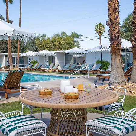 The Monkey Tree Hotel Buyout By Avantstay Entire Hotel Buyout Funky Rooms W Modern Amenities-3