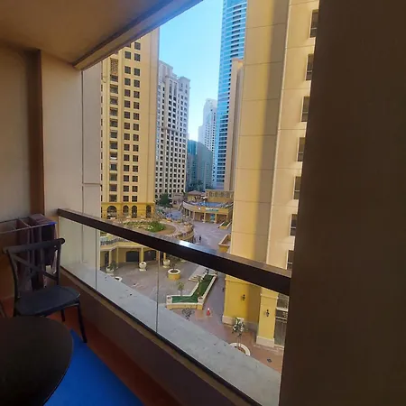 Dubai Short Stay Vacation Homes Rental Room-2
