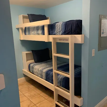 1717 Laketown Wharf 1 King Bedroom, 2 Bath-3