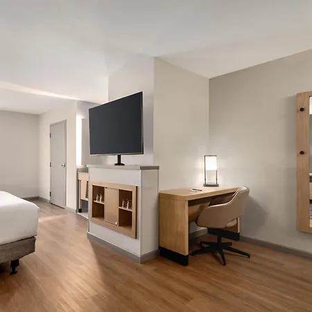 Hyatt Place Santa Fe-3