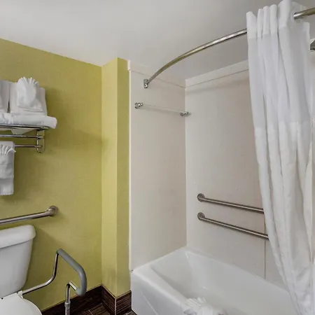 Coastal Hotel&Suites Virginia Beach - Oceanfront-2