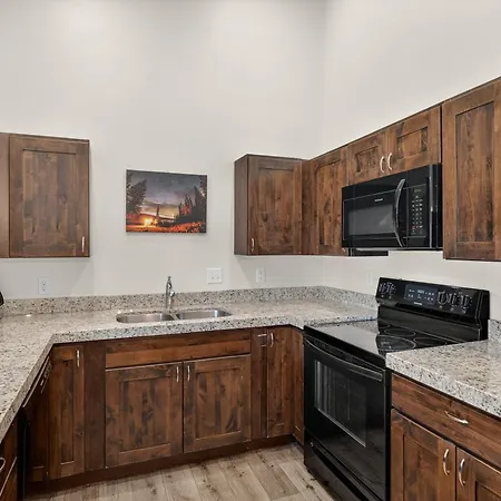 Moab Redcliff Condos-3