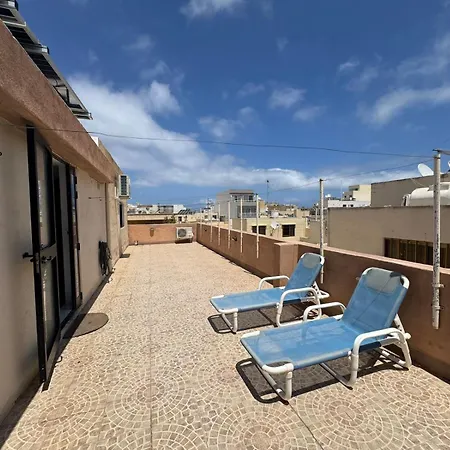 7 Mediterranean Villa-2