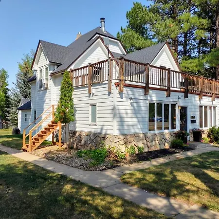 Spearfish Cottages-3