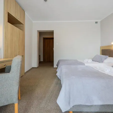 Hotel *** NAT Jarosławiec-2