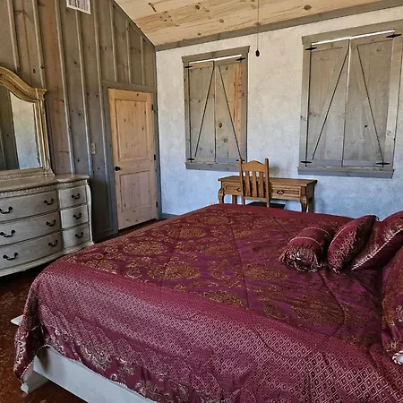 Breezy Hills Cottages - Morning Sun Cottage-3