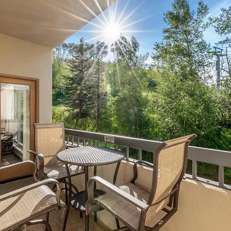 Walk To Beaver Creek Village - 2Br Condo With Chairlift Views, Pool & Hot Tub-2