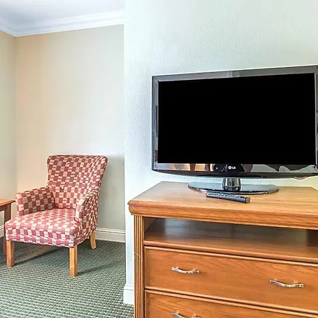 Comfort Inn At Northwest Expressway-2