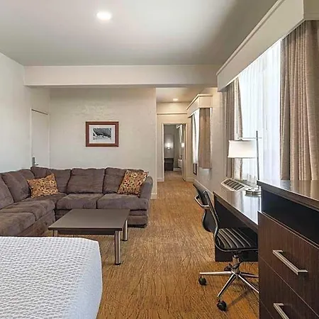 Best Western Pony Soldier Inn & Suites-3