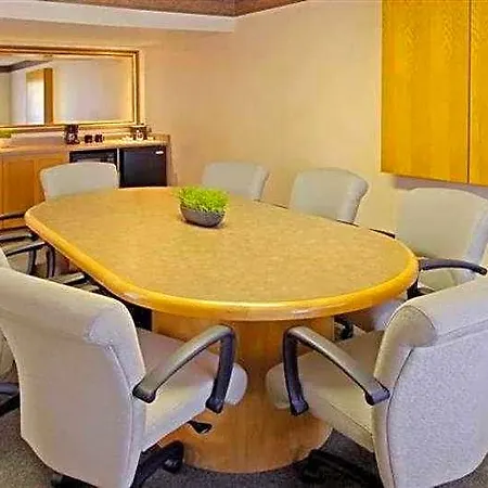 Embassy Suites Phoenix North-2
