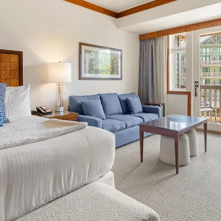 347 Lodge At Spruce Peak Ski In Ski In Ski Out King Studio By Stowe Mountain Rentals-2