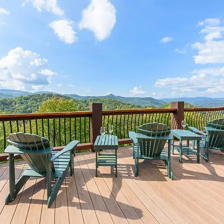 The Big Skye Lodge In Valle Crucis-2